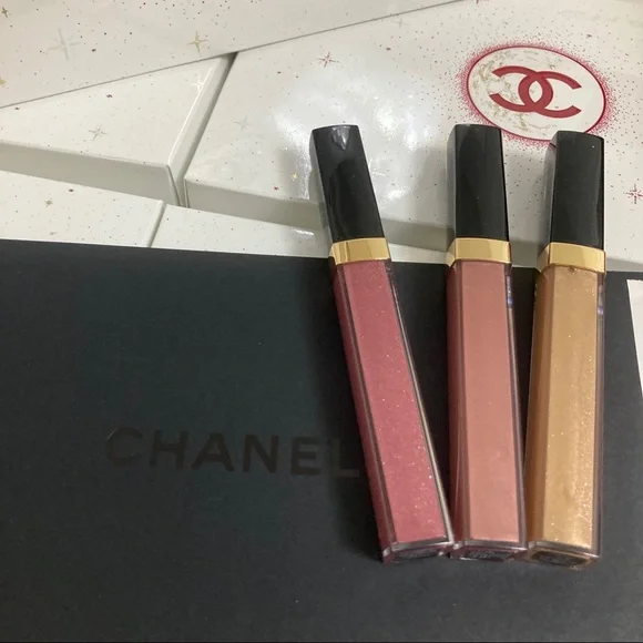 CHANEL GLOSS TRIO SET - Picture 8 of 9